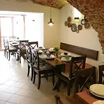 Svihak Lazensky בית הארחה 3*