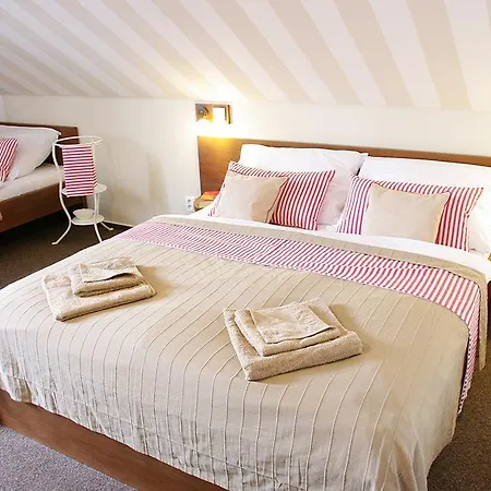 Svihak Lazensky Guest house